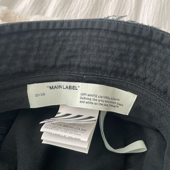 OFFWHITE | NWOT Off-White Metal Arrow Bucket Hat - Picture 10 of 13